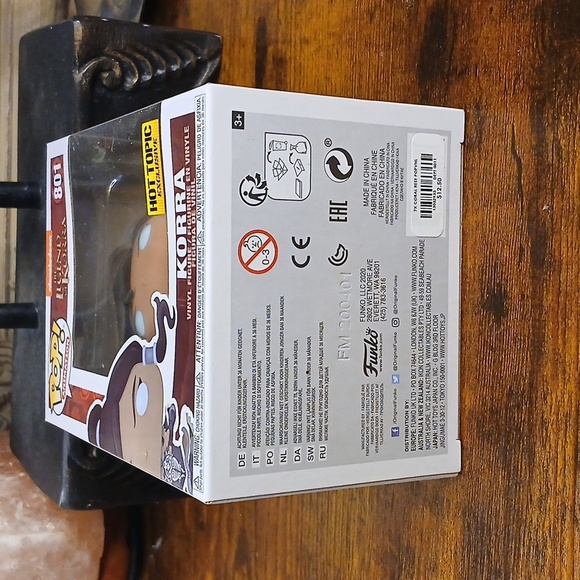 Funko Pop Korra Vinyl Figure - Blue and Brown - Picture 6 of 6